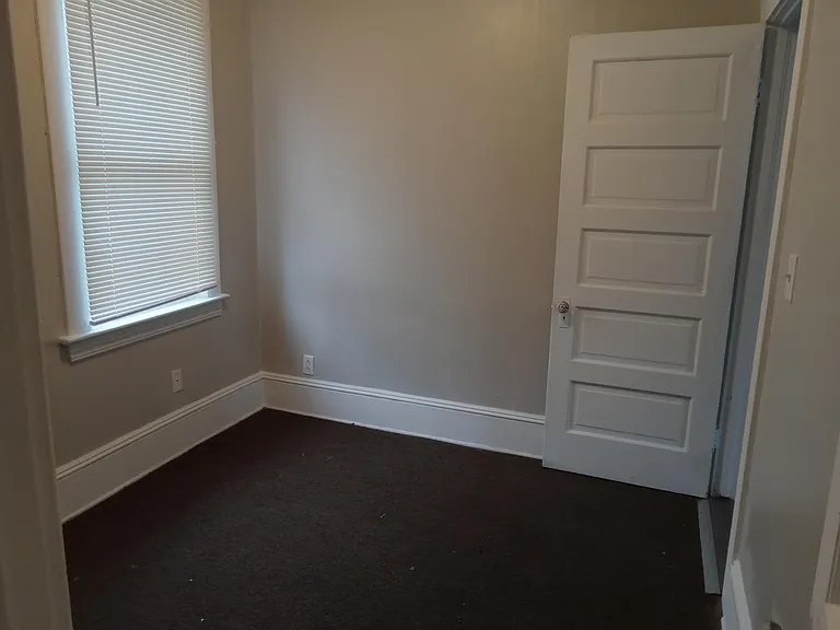 16107 Arcade Ave #4 — Photo 7