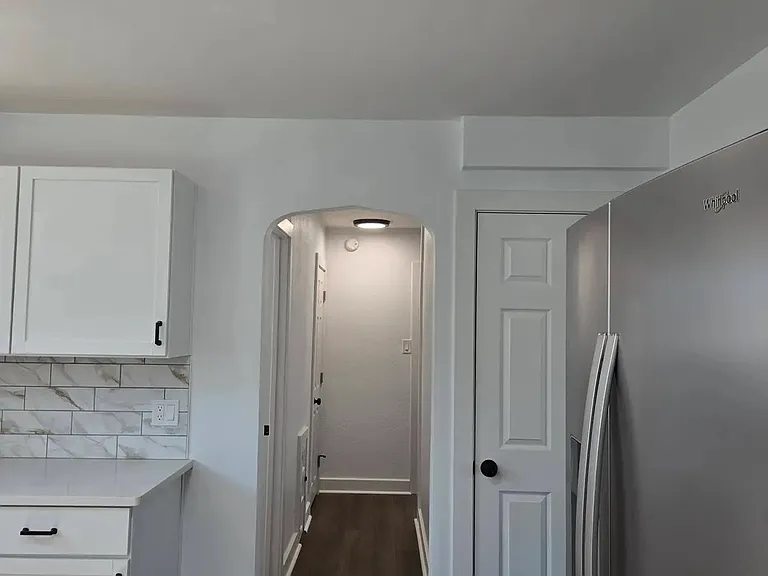 2210 Hampton Rd — Photo 6
