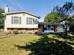 7898 Berkshire Dr, Hanover Park, IL