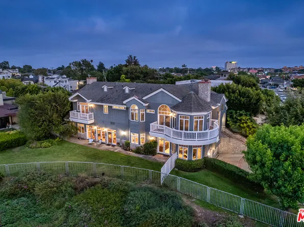 7914 Campion Dr, Los Angeles, CA 90045