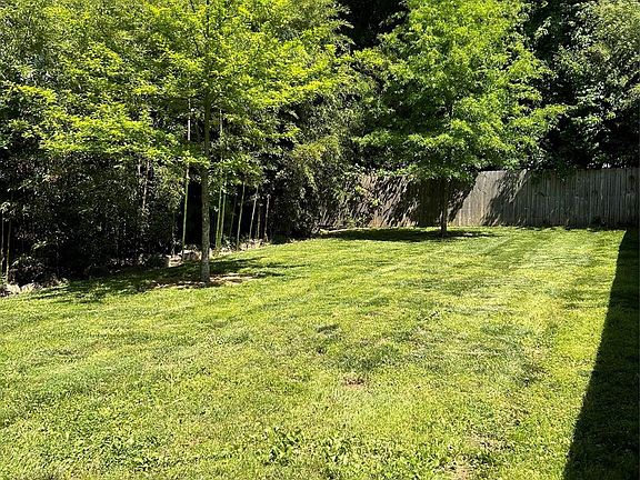 2nd image of 1506 Wembley Dr