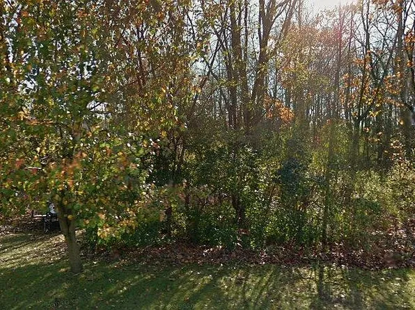 1524 Echo Valley Dr, Niles, MI 49120