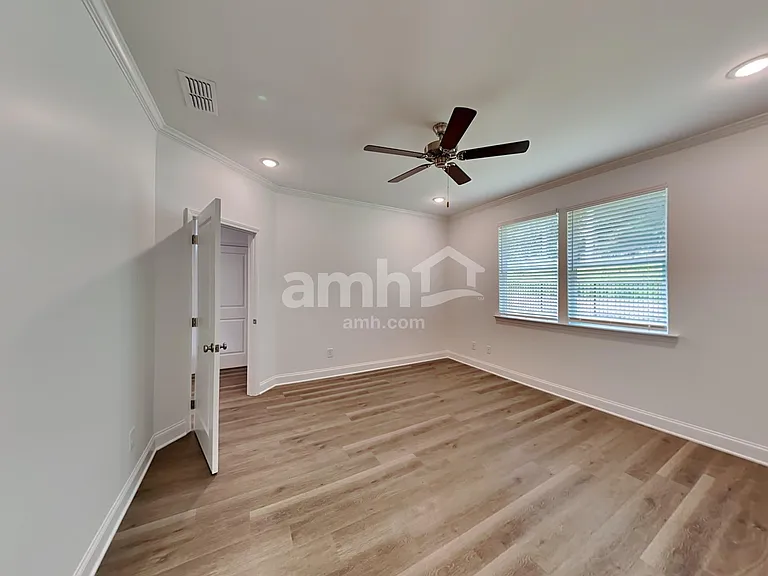 199 Sapling Way — Photo 12