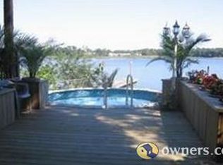 109 Overlook Dr, Mastic, NY 11950