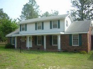 402 Dennis St, Hamlet, NC 28345