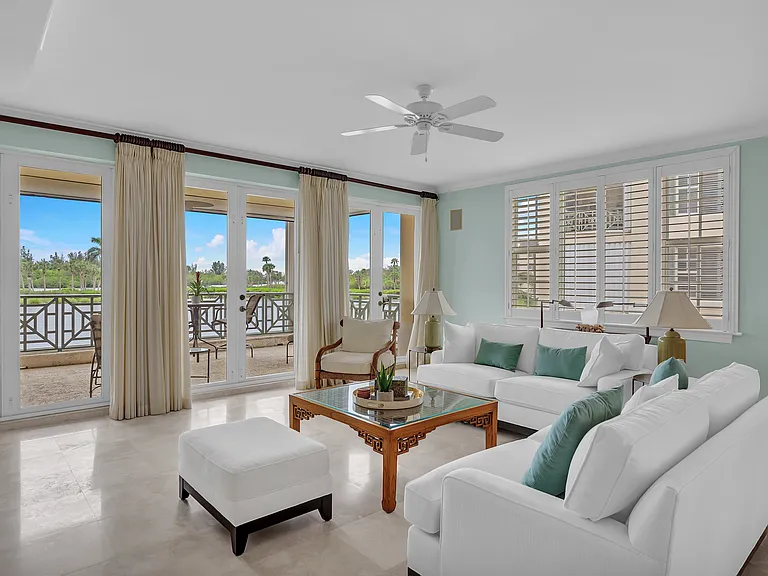 9031 Somerset Bay Ln #202 — Photo 5