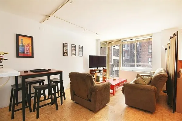 Rented by Keller Williams NYC | media 13