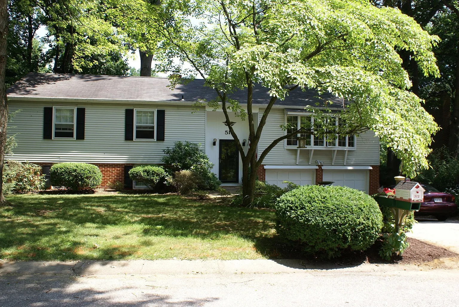 512 Mystic Ln photo 1