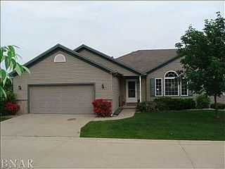 1403 Inglewood Cir photo 1