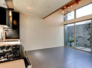 2319 SE Belmont St UNIT B, Portland, OR 97214