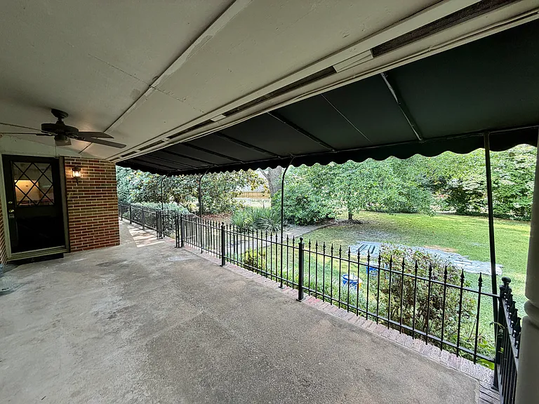 108 Meadowview Cir — Photo 14