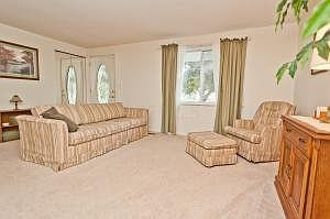 5th image of 3747 Caracas Dr