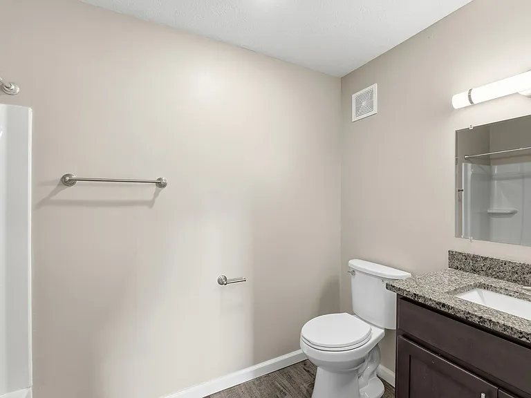 Spring Lake Apartments — Photo 44