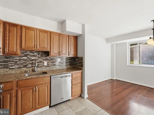 95 E Wayne Ave APT 101, Silver Spring, MD 20901