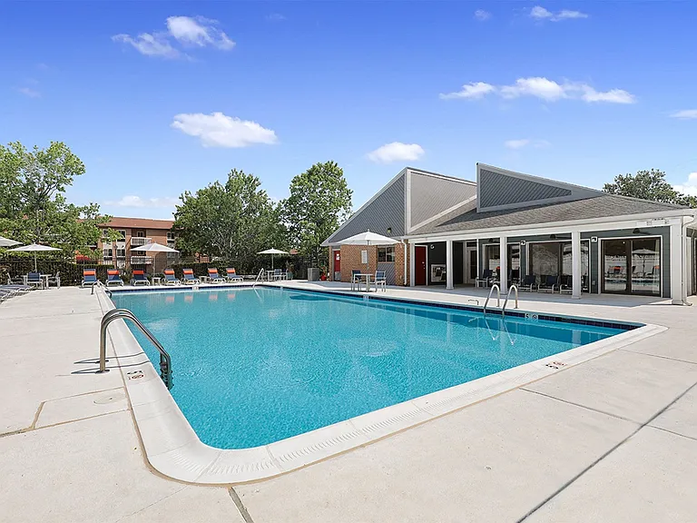 Westwinds Apartments — Photo 21