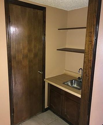 3rd image of 307 Ormond Meadows Dr APT D
