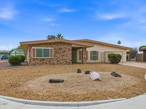 3rd image of 10801 W MIMOSA Drive