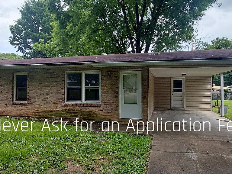 2412 Windy Hill Ln #1 — Photo 1
