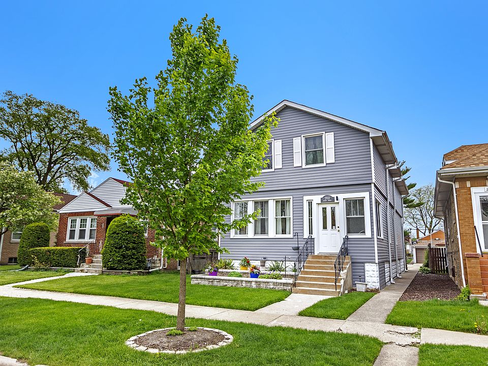 1st image of 2910 Gustav St