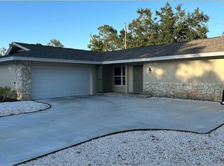 922 18th St SW, Largo, FL 33770