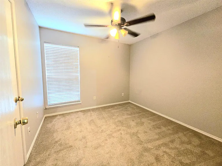 4156 Palace Pl — Photo 11