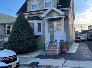 828 Allen St, Linden City, NJ 07036