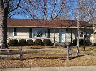 106 Westwood Dr, Abilene, KS 67410