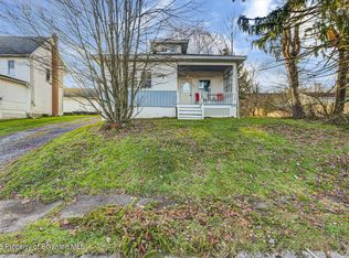 129 Spring Garden St, Moscow, PA 18444