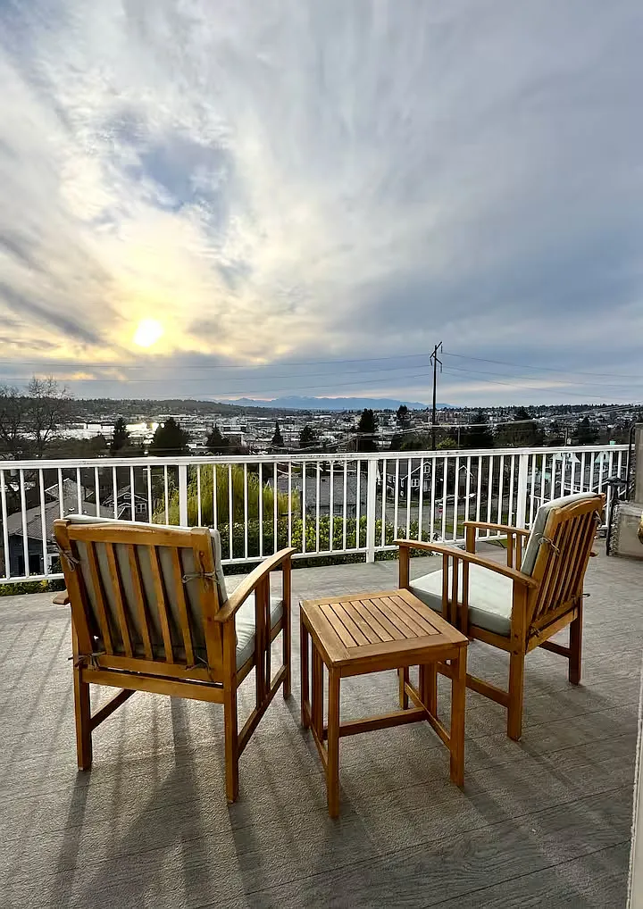 3 bed, 1.5 bath, 1600 sqft, $4,250 — Photo 3