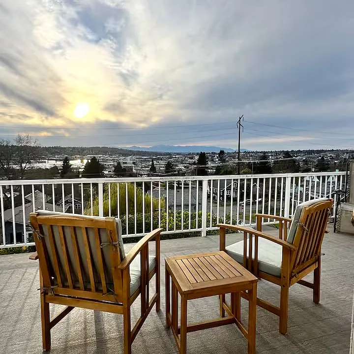 4435 Baker Ave NW #TOP