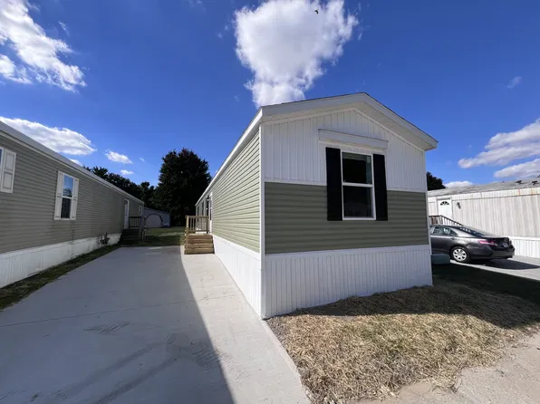 9326 Bermuda Dr #86, Demotte, IN 46310