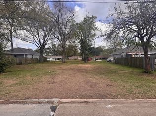 3906 Swanee St, Lake Charles, LA 70607