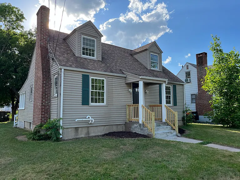 122 Campfield Rd — Photo 1