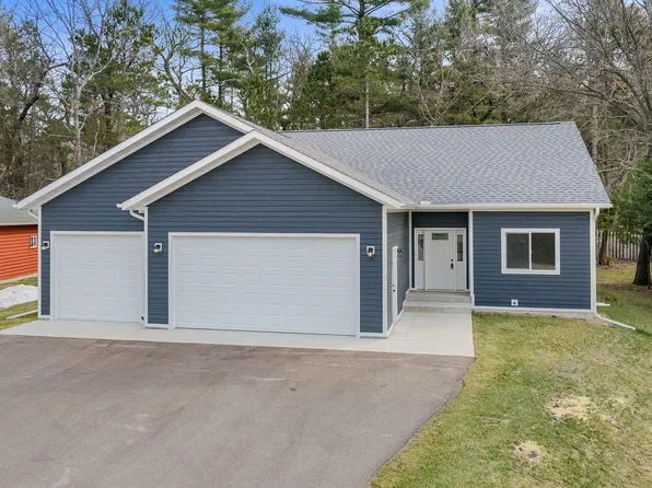 1118 Grand Pines Cir, Wisconsin Dells, WI 53965