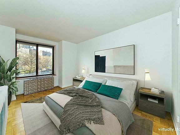 4th image of 630 1st Ave APT 3H