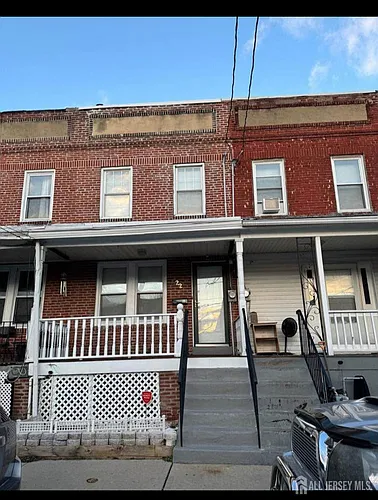 22 Dunham St Photo 1