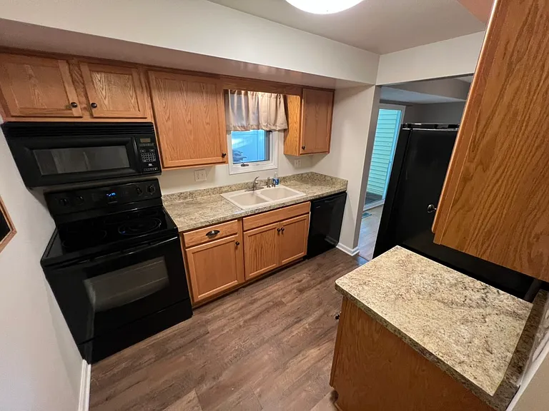 20 Walnut Cir — Photo 6