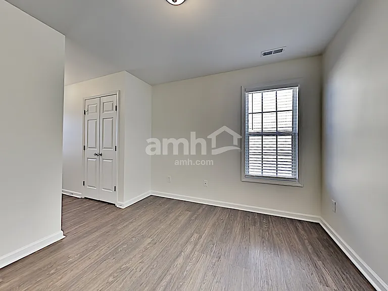 8008 Willowglen Dr — Photo 20