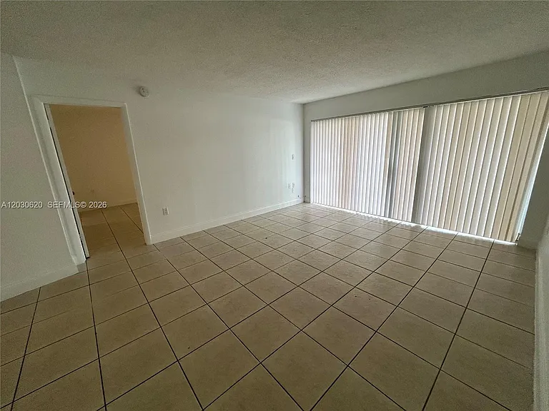 4205 N University Dr #112 — Photo 9