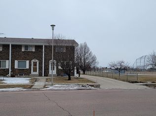 1566 27th Ave S, Fargo, ND