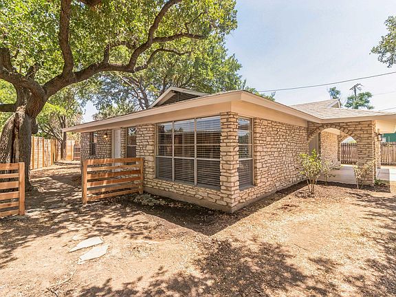 3rd image of 1509 Park Ln