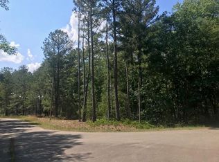 150 Millstone Ct, West End, NC 27376