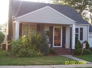 215 Garden Ave, Belleville, NJ 07109