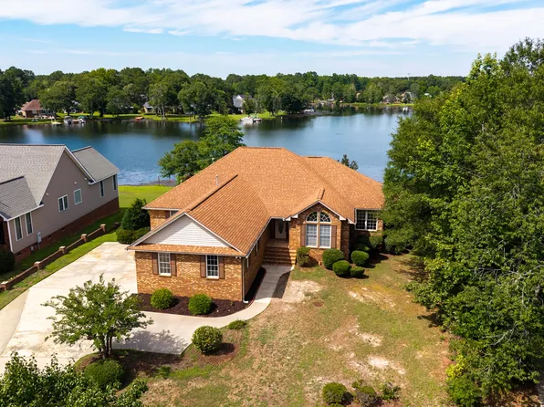 3 Green Lake Dr, Manning, SC 29102
