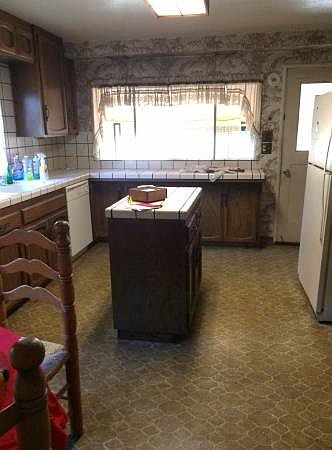 2nd image of 20651 Blossom Ct