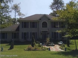 147 Dorchester Dr, Tobyhanna, PA 18466