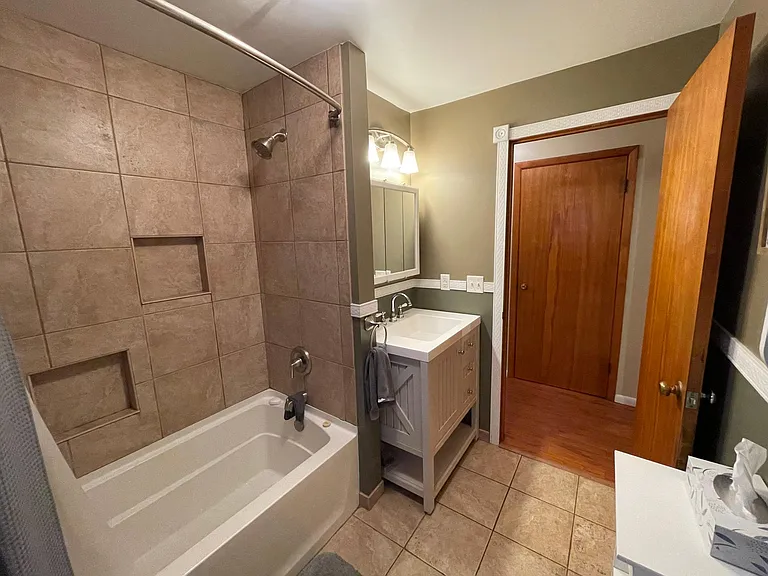 26 Wadas Dr — Photo 17