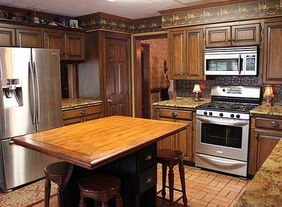 4th image of 104 Higdon St