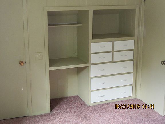 2nd Upper Bedroom w/built-ins