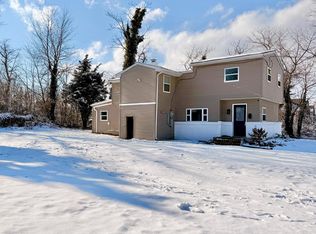 516 10th Ave, Clementon, NJ 08021